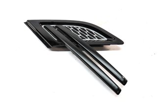 Thumbnail 1: 15 RANGE ROVER SPORT L494 FRONT RIGHT PASSENGER FENDER GRILLE TRIM BLACK/SILVER