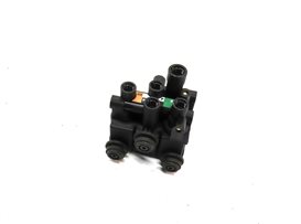 Thumbnail 1: 15 LAND RANGE ROVER SPORT (L494) AIR RIDE SUSPENSION LEVEL LEVELING SENSOR BLOCK