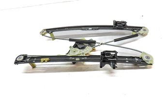 Thumbnail 2: 2014-2020 RANGE ROVER SPORT (L494) REAR RIGHT DOOR WINDOW REGULATOR w/ MOTOR