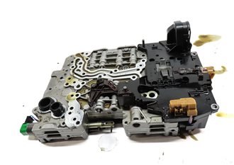 Thumbnail 2: 14-16 LR4 - RANGE ROVER SPORT (L405 L494) TRANSMISSION VALVE BODY w/ START STOP