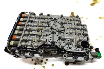 Thumbnail 5: 14-16 LR4 - RANGE ROVER SPORT (L405 L494) TRANSMISSION VALVE BODY w/ START STOP