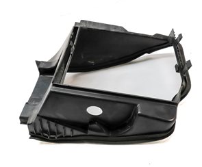 Thumbnail 5: 15 LAND RANGE ROVER SPORT (L494) 3.0L RIGHT SECONDARY AUXILIARY RADIATOR SHROUD