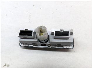 Thumbnail 4: 2015 LAND RANGE ROVER SPORT (L494) AUX IN JACK w/USB PANEL
