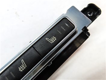 Thumbnail 7: 2015 LAND RANGE ROVER SPORT (L494) REAR HEATED SEAT CONTROL SWITCH