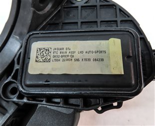Thumbnail 7: 2016 LAND RANGE ROVER (L405) FRONT DRIVER GAS ACCELERATOR PEDAL