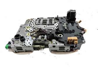 Thumbnail 2: 14-16 LR4 - RANGE ROVER SPORT (L405 L494) TRANSMISSION VALVE BODY w/ START STOP