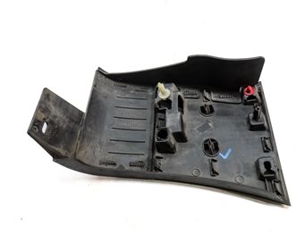 Thumbnail 5: 16 LAND RANGE ROVER (L405) FRONT LEFT DRIVER LOWER FENDER TRIM MOULDING (BLACK)