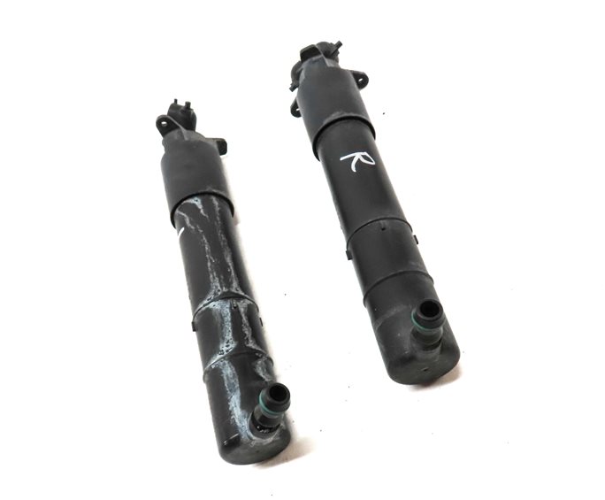 Thumbnail 3: 09 PORSCHE CAYENNE (957) FRONT LEFT & RIGHT HEADLIGHT WASHER SPRAY NOZZLE SET/2
