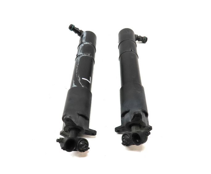 Thumbnail 4: 09 PORSCHE CAYENNE (957) FRONT LEFT & RIGHT HEADLIGHT WASHER SPRAY NOZZLE SET/2