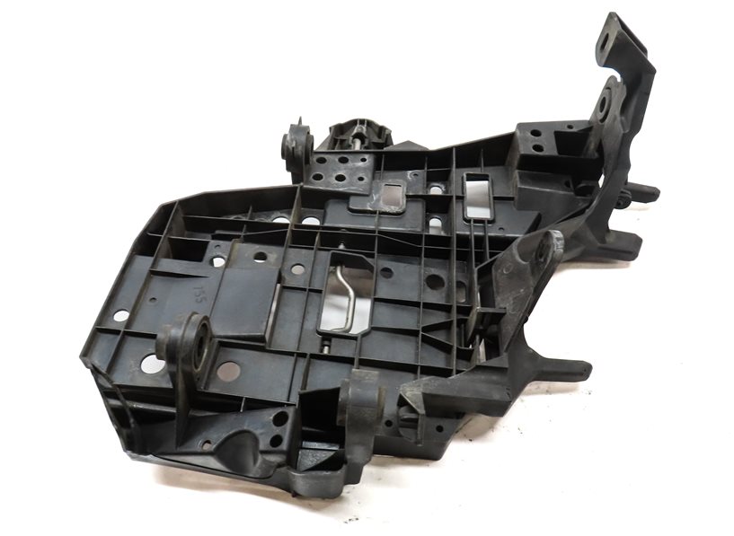 Thumbnail 4: 2009 PORSCHE CAYENNE (957) FRONT LEFT DRIVER HEADLIGHT HEAD LIGHT MOUNT BRACKET