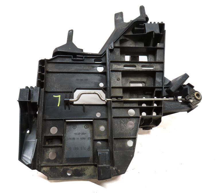 Thumbnail 5: 2009 PORSCHE CAYENNE (957) FRONT LEFT DRIVER HEADLIGHT HEAD LIGHT MOUNT BRACKET