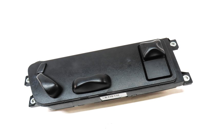 Thumbnail 3: 09 PORSCHE CAYENNE 957 FRONT RIGHT PASSENGER SEAT POSITION LUMBAR ADJUST SWITCH