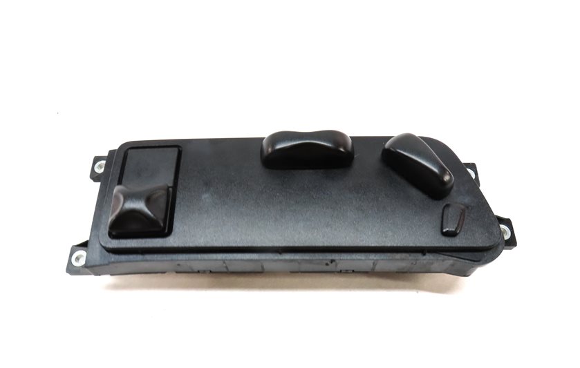 Thumbnail 4: 09 PORSCHE CAYENNE 957 FRONT RIGHT PASSENGER SEAT POSITION LUMBAR ADJUST SWITCH