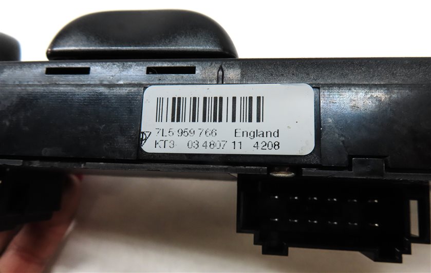 Thumbnail 6: 09 PORSCHE CAYENNE 957 FRONT RIGHT PASSENGER SEAT POSITION LUMBAR ADJUST SWITCH