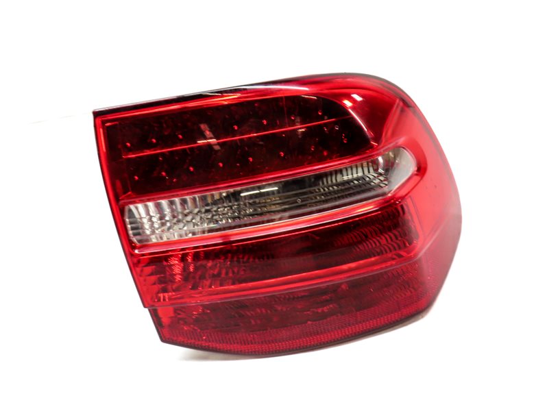 2008-2010 PORSCHE CAYENNE (957) RIGHT PASSENGER REAR TAILLIGHT BRAKE LIGHT LAMP