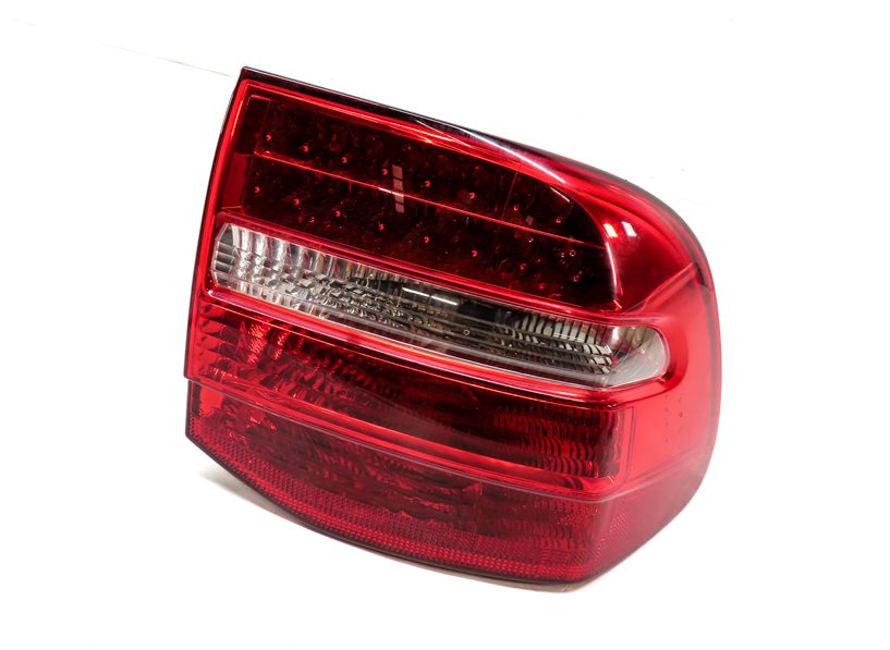 Thumbnail 4: 2008-2010 PORSCHE CAYENNE (957) RIGHT PASSENGER REAR TAILLIGHT BRAKE LIGHT LAMP