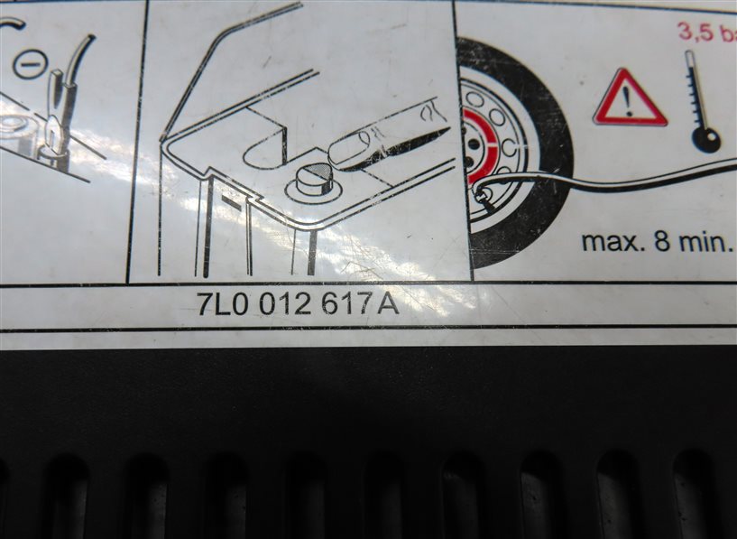 Thumbnail 6: 2009 PORSCHE CAYENNE (957) EMERGENCY ROADSIDE SPARE TIRE AIR COMPRESSOR