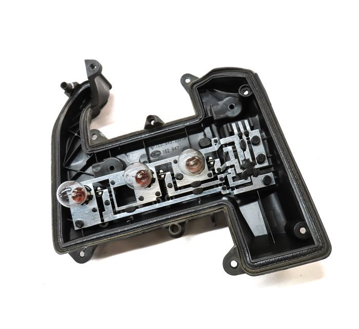 Thumbnail 3: 2009 PORSCHE CAYENNE (957) REAR LEFT DRIVER TAILLIGHT BULB SOCKET BOARD ASSEMBLY