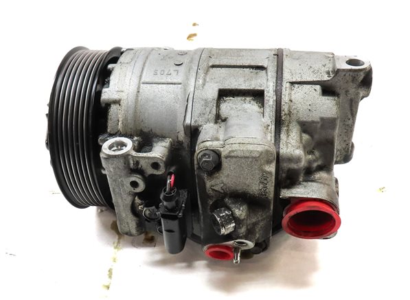 Thumbnail 4: 2008-2010 PORSCHE CAYENNE (957) 4.8L ENGINE AIR CONDITIONING A/C COMPRESSOR PUMP