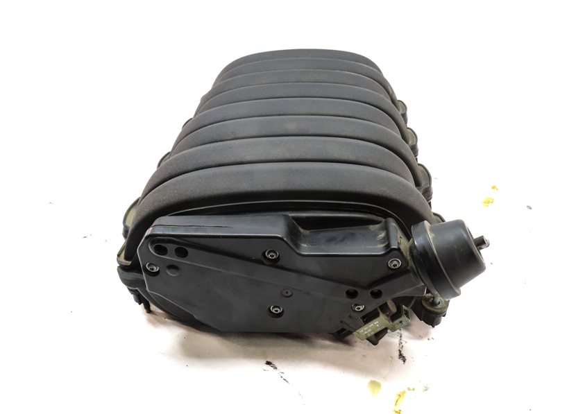 Thumbnail 6: 2009-2010 PORSCHE CAYENNE (957) 4.8L ENGINE INTAKE MANIFOLD (VIN B 5TH DIGIT)