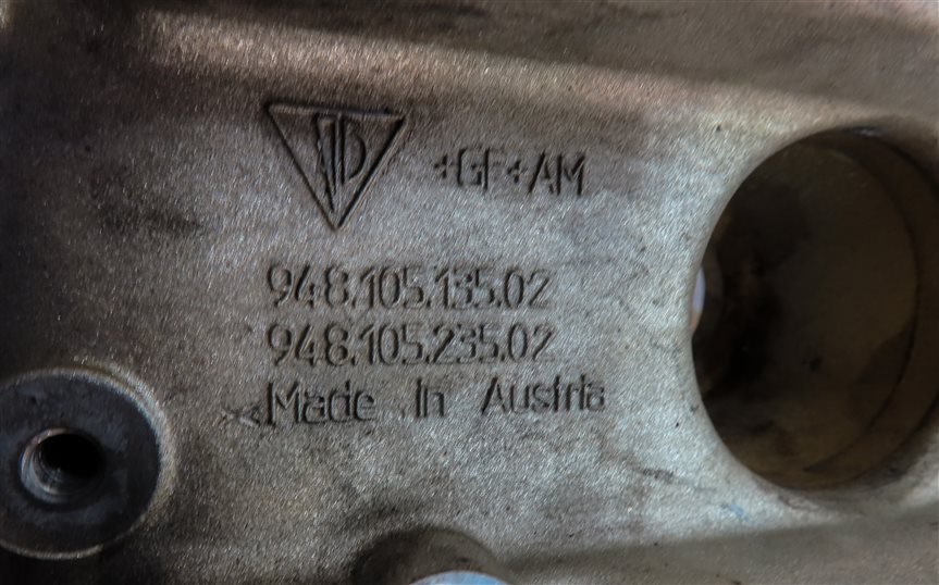 Thumbnail 7: 2008-2009 PORSCHE CAYENNE (957) 4.8L TWIN TURBO ENGINE - RIGHT VALVE COVER