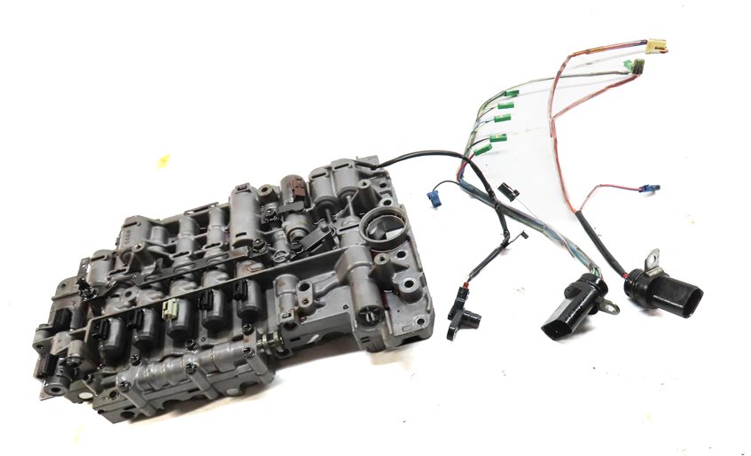 Thumbnail 3: 08-09 PORSCHE CAYENNE 957 3.6L AUTO TRANSMISSION VALVE BODY -FROM VIN 9P8LA26517