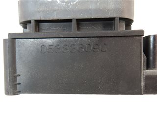 Thumbnail 6: 2012 MERCEDES GL450 (X164) 4.6L (M278) AIR SUSPENSION VALVE CONTROL BLOCK