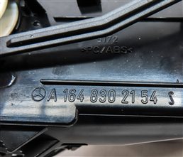 Thumbnail 6: 2012 MERCEDES GL450 (X164) FRONT CENTER DASH HEAT AIR AC HVAC VENT (BLACK)
