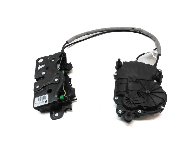 Thumbnail 2: 2020 BMW X3 (G01) REAR HATCH TRUNK LOCK LATCH w/ ACTUATOR MOTOR
