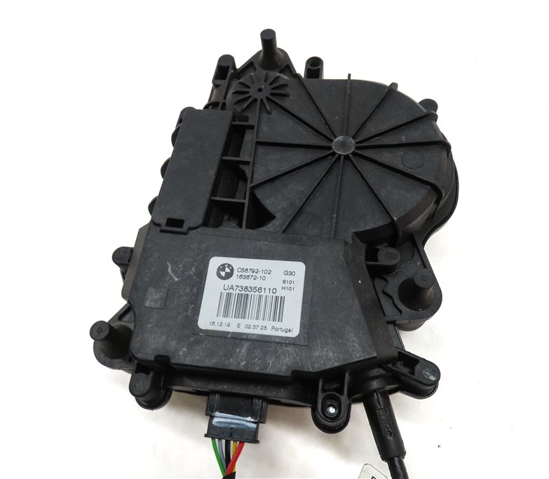 Thumbnail 6: 2020 BMW X3 (G01) REAR HATCH TRUNK LOCK LATCH w/ ACTUATOR MOTOR