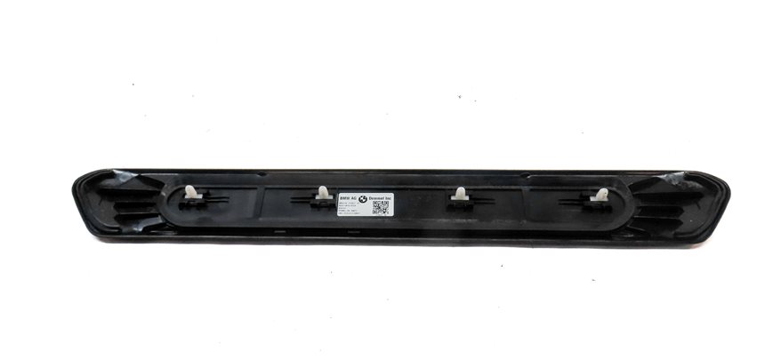 Thumbnail 4: 2020 BMW X3 (G01) FRONT LEFT DRIVER DOOR SCUFF PLATE TRIM