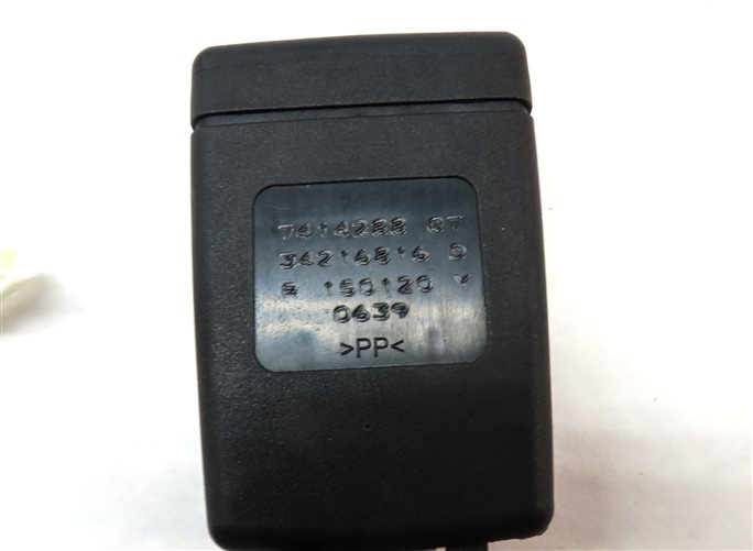 Thumbnail 6: 2020 BMW X3 (G01) REAR SEAT RIGHT & CENTER SEATBELT BUCKLE RECEIVER (BLACK)