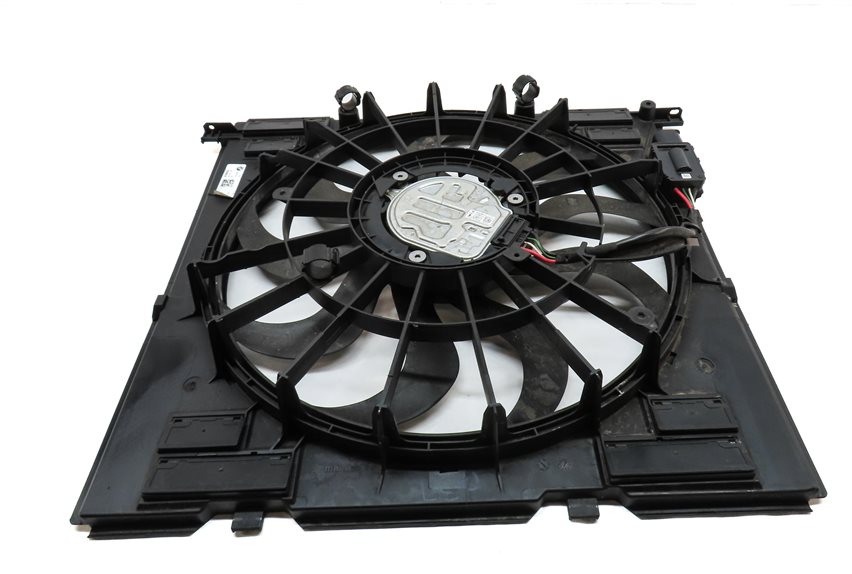 Thumbnail 5: 2020-2023 BMW X3 (G01) 2.0L TURBO ENGINE 600 WATT COOLING RADIATOR FAN & SHROUD