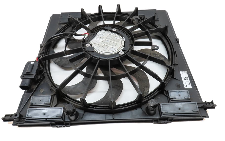 Thumbnail 6: 2020-2023 BMW X3 (G01) 2.0L TURBO ENGINE 600 WATT COOLING RADIATOR FAN & SHROUD