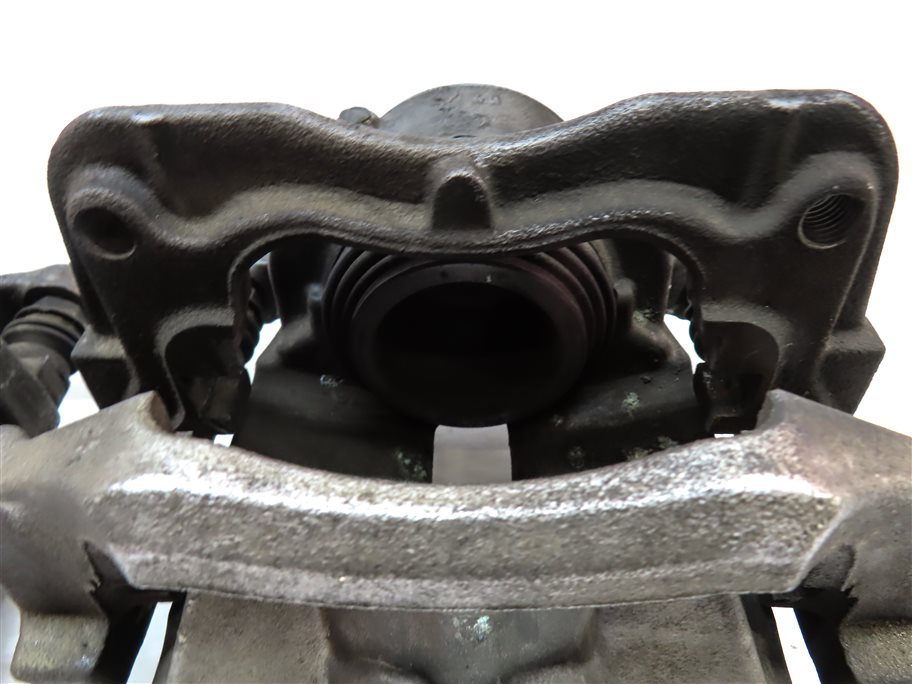 Thumbnail 7: 19-22 BMW 330i 330E X3 X4 (G01 G02 G20) FRONT LEFT & RIGHT BRAKE CALIPER SET 2