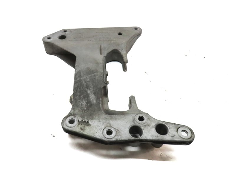 Thumbnail 5: 2020 BMW X3 (G01) 2.0L TURBO (B46D) ENGINE TRANSMISSION CROSSMEMBER BRACKET