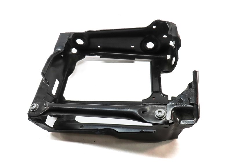 Thumbnail 5: 2020 BMW X3 (G01) FRONT RIGHT PASSENGER BUMPER REINFORCEMENT MOUNT BRACKET