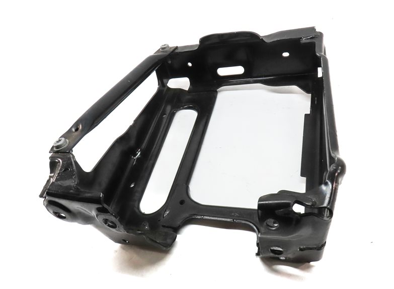 Thumbnail 6: 2020 BMW X3 (G01) FRONT RIGHT PASSENGER BUMPER REINFORCEMENT MOUNT BRACKET