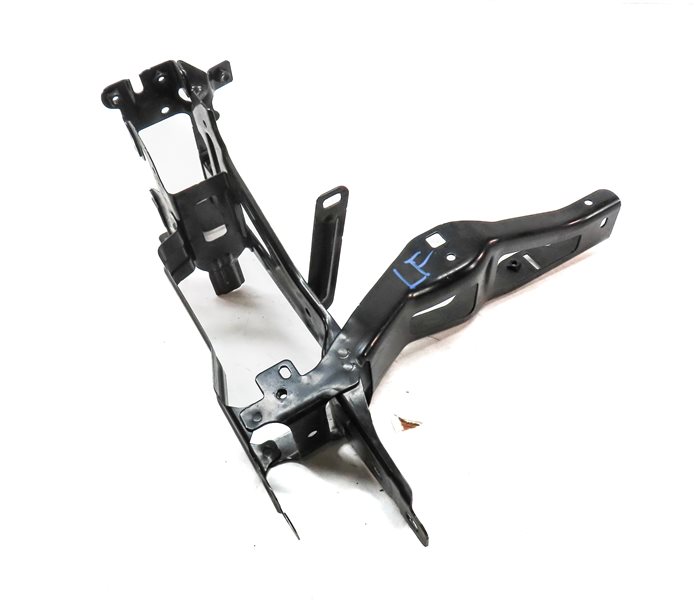 Thumbnail 2: 2020 BMW X3 (G01) FRONT LEFT DRIVER BUMPER RADIATOR SUPPORT MOUNT BRACKET