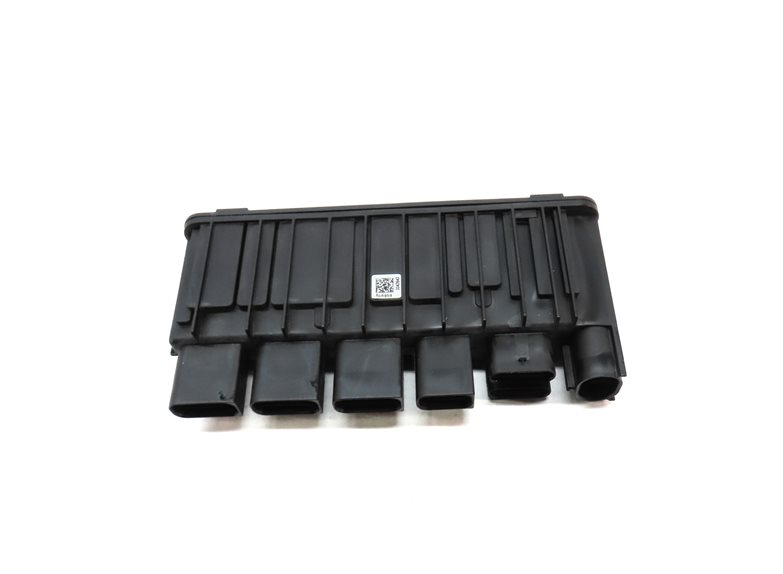 Thumbnail 2: 2020 BMW X3 (G01) INTEGRATED POWER SUPPLY CONTROL MODULE