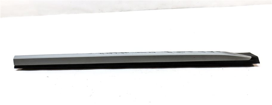 Thumbnail 4: 2020 BMW X3 (G01) FRONT LEFT DRIVER LOWER DOOR MOULDING TRIM PANEL