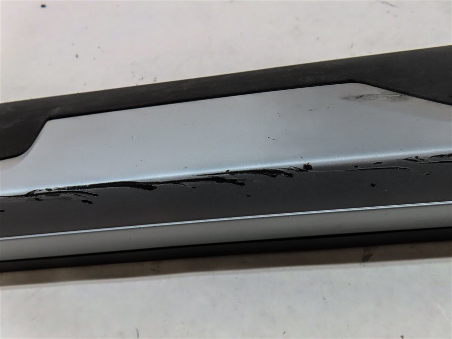 Thumbnail 8: 2020 BMW X3 (G01) FRONT LEFT DRIVER LOWER DOOR MOULDING TRIM PANEL