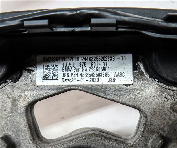 Thumbnail 6: 2018-2023 BMW X3 X4 (G01 G02) STEERING WHEEL w/ SWITCHES & SHIFT PADDLES (BLACK)