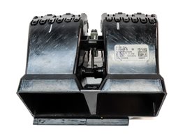 Thumbnail 5: 2013 MERCEDES ML350 (W166) REAR CENTER CONSOLE HEAT AIR AC DUAL VENT (BLACK)