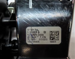 Thumbnail 6: 2013 MERCEDES ML350 (W166) REAR CENTER CONSOLE HEAT AIR AC DUAL VENT (BLACK)