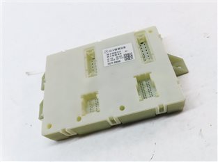 Thumbnail 3: 13-14 MERCEDES ML350 ML550 ML63 AMG (W166) REAR SIGNAL ACQUISITION MODULE (SAM)