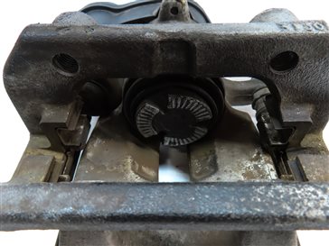 Thumbnail 7: 2012-2018 MERCEDES GLE300D GLE350 ML250 ML350 (W166) LEFT REAR BRAKE CALIPER