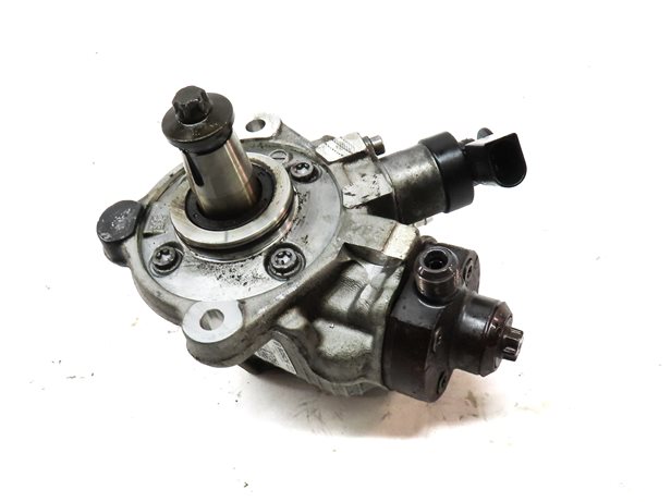 Thumbnail 2: 2014-2017 BMW 328i X3 (F25 F30) 2.0L N47T DIESEL ENGINE FUEL INJECTION PUMP
