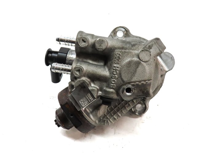 Thumbnail 7: 2014-2017 BMW 328i X3 (F25 F30) 2.0L N47T DIESEL ENGINE FUEL INJECTION PUMP