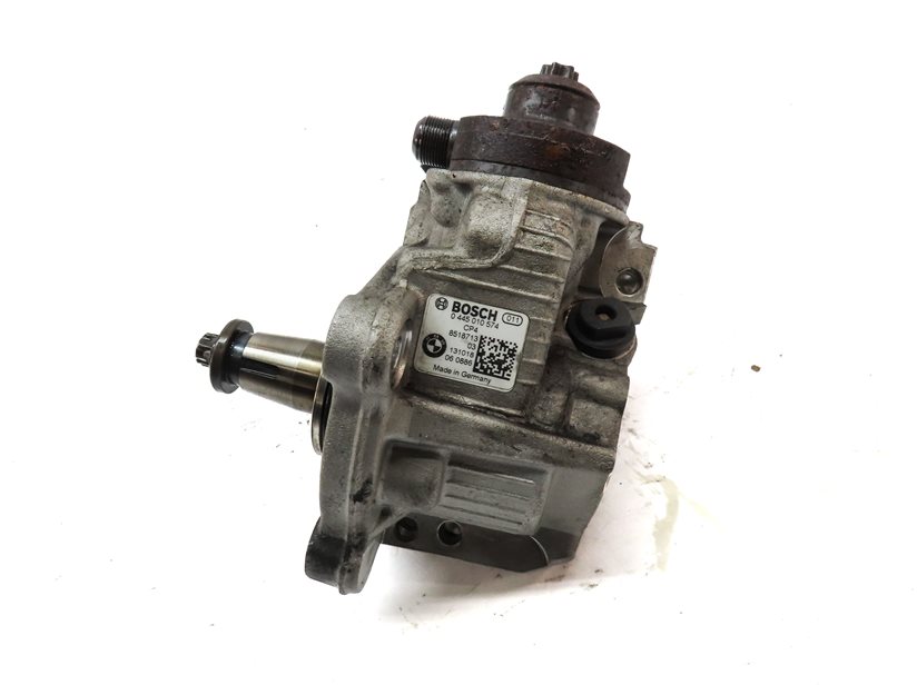 Thumbnail 8: 2014-2017 BMW 328i X3 (F25 F30) 2.0L N47T DIESEL ENGINE FUEL INJECTION PUMP